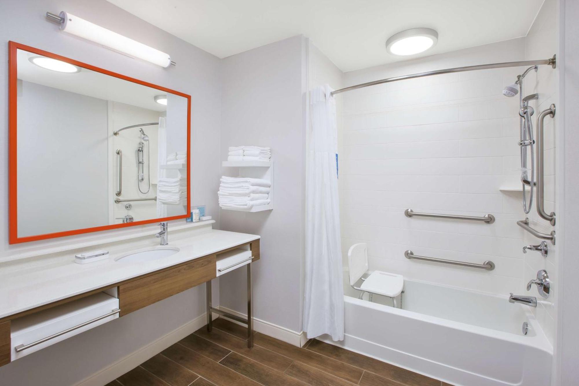 Hampton Inn & Suites Oakwood Village-Cleveland Zewnętrze zdjęcie